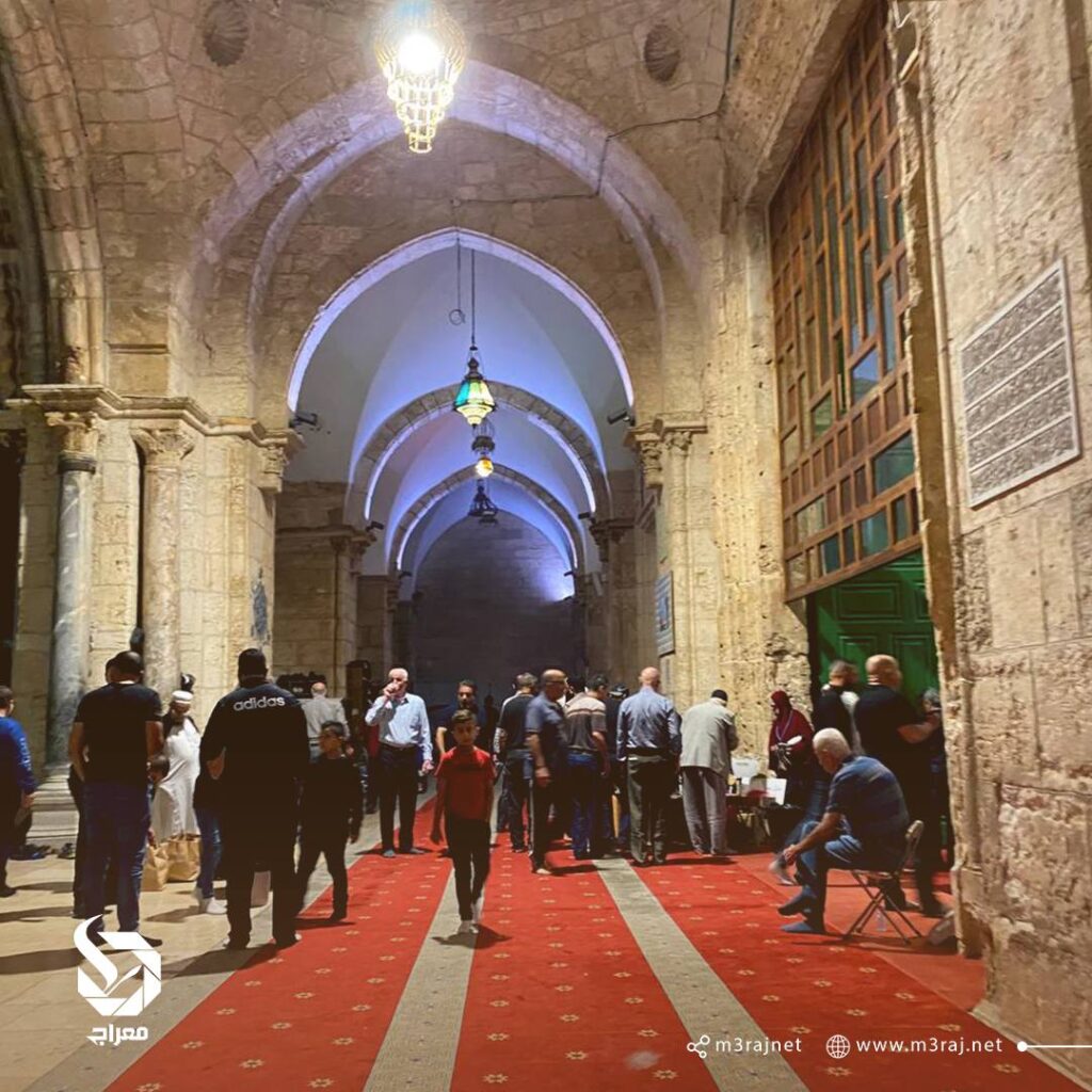 آلاف المقدسيين يلبون نداء الفجر العظيم