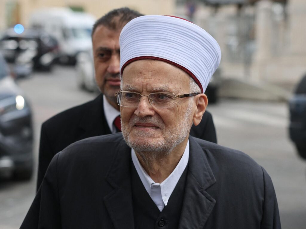 خطيب المسجد الأقصى المبارك الشيخ عكرمة صبري