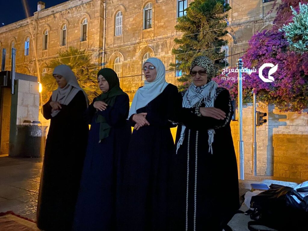 المرابطون المبعدون: اعتداءات الاحتلال لن تثنينا عن الرباط والدفاع عن الأقصى