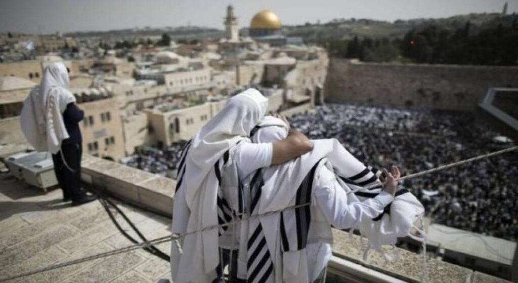 تزامنًا مع “عيد العرش”.. جماعات المعبد تحاول إدخال حجر الأساس “للهيكل المزعوم” للأقصى جماعات المعبد