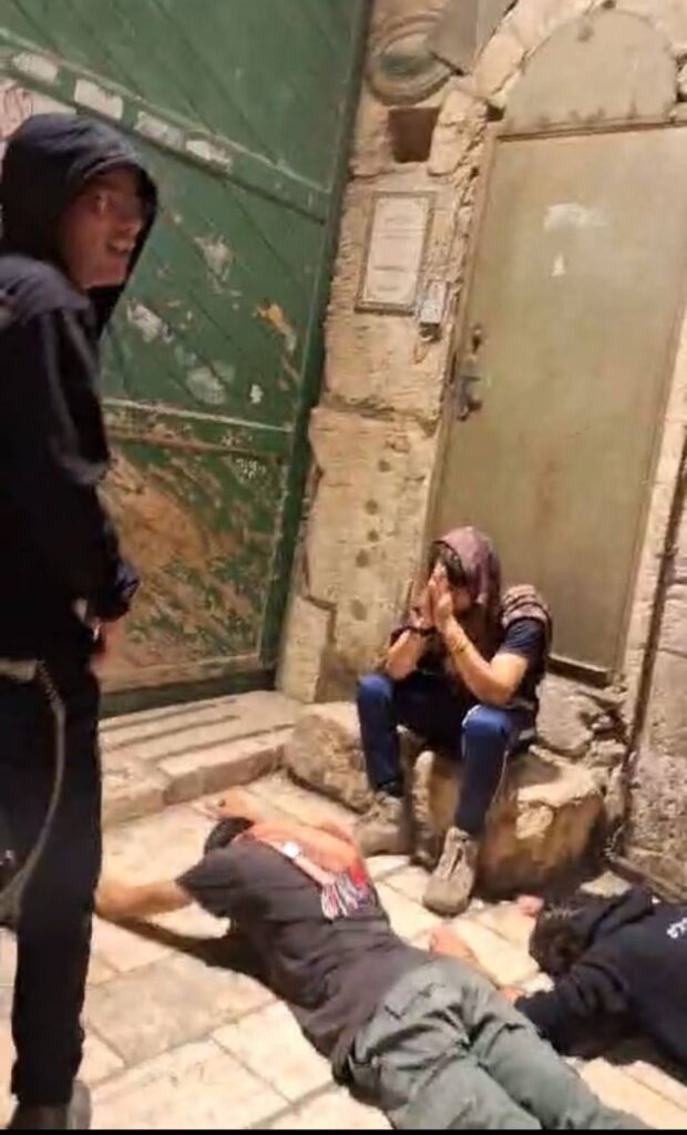 وسط دعوات للرباط.. مستوطنون يؤدون صلوات ورقصات تلمودية في الأقصى