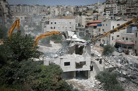 رخص البناء في القدس.. أداة الاحتلال للحد من الوجود الفلسطيني
