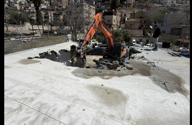 الاحتلال يجبر شقيقين على هدم منزليهما في سلوان