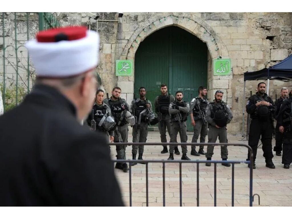 محافظة القدس: 15 قرار إبعاد عن الأقصى خلال 6 أيام